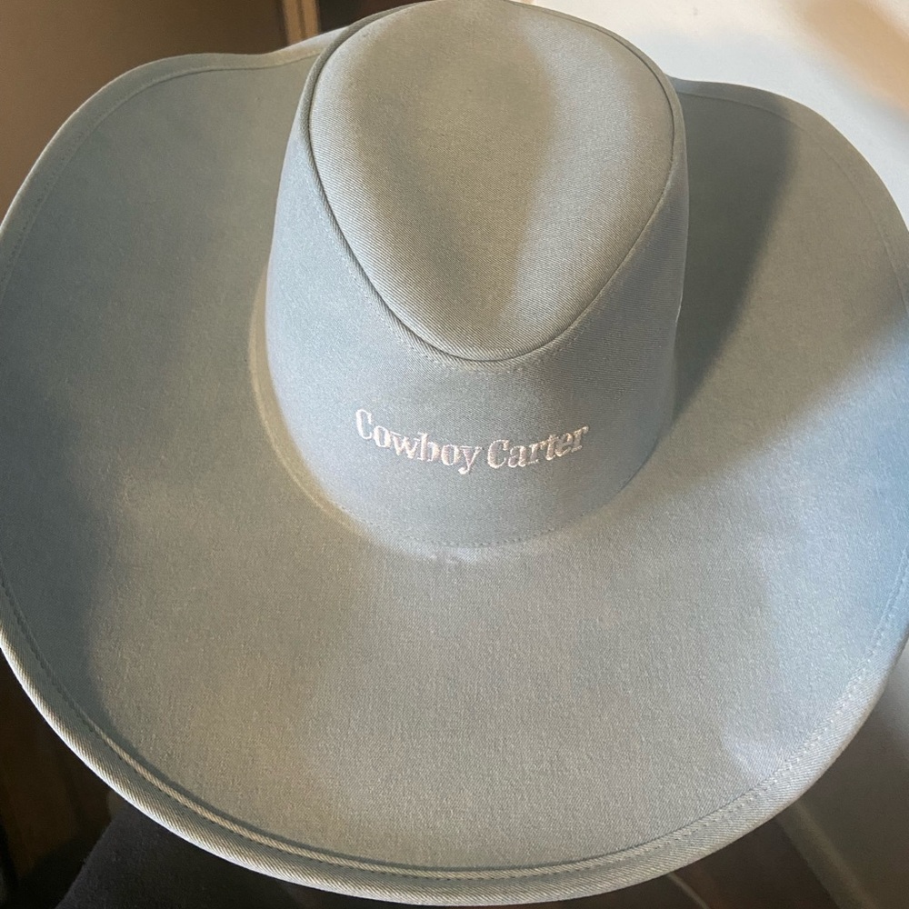 Beyoncé cowboy cater cowboy hat